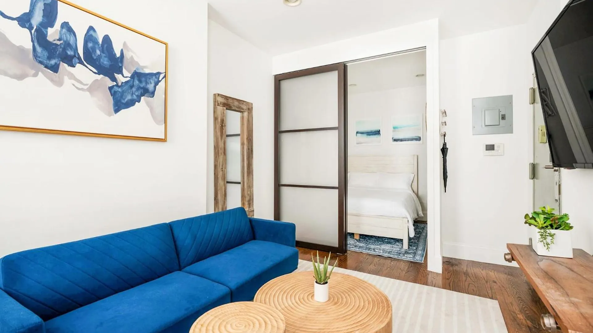 69-2B Prime Lower East Brand New 1Br Apt contacts